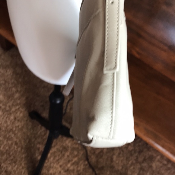 PRESTON & YORK - Picture 8 of 10